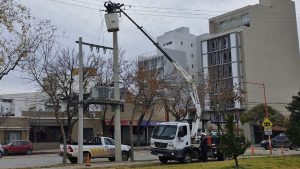 Cortes de luz en Alto Valle y la cordillera de Río Negro este jueves: qué zonas serán afectadas