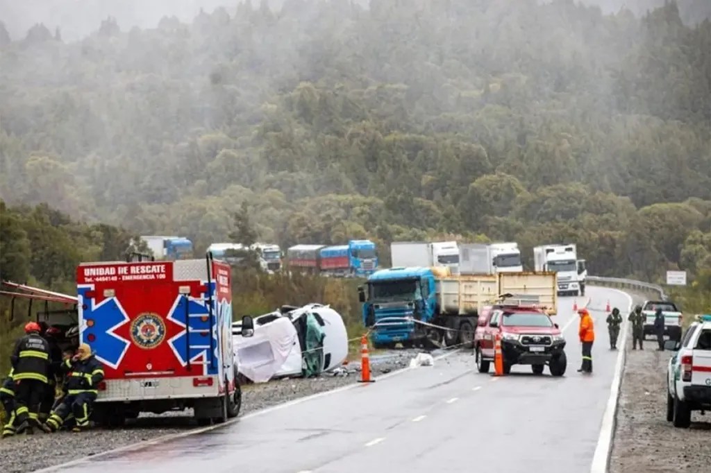 La tragedia ocurrió la mañana del 11 de noviembre del 2023, en la Ruta Nacional 40, en un tramo entre Villa La Angostura y Bariloche. (foto de archivo)