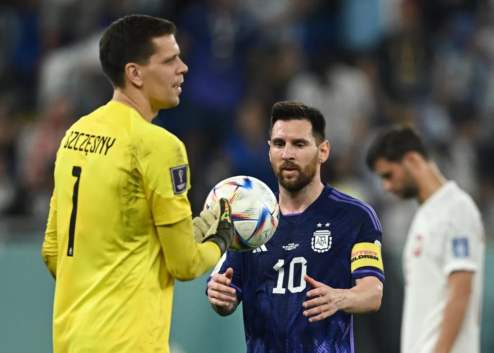 Szczesny le atajó un penal a Messi en el Mundial de Qatar 2022.