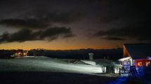 Imagen de Chapelco sunset: un atardecer perfecto con música y la gastronomía de Pablo Buzzo