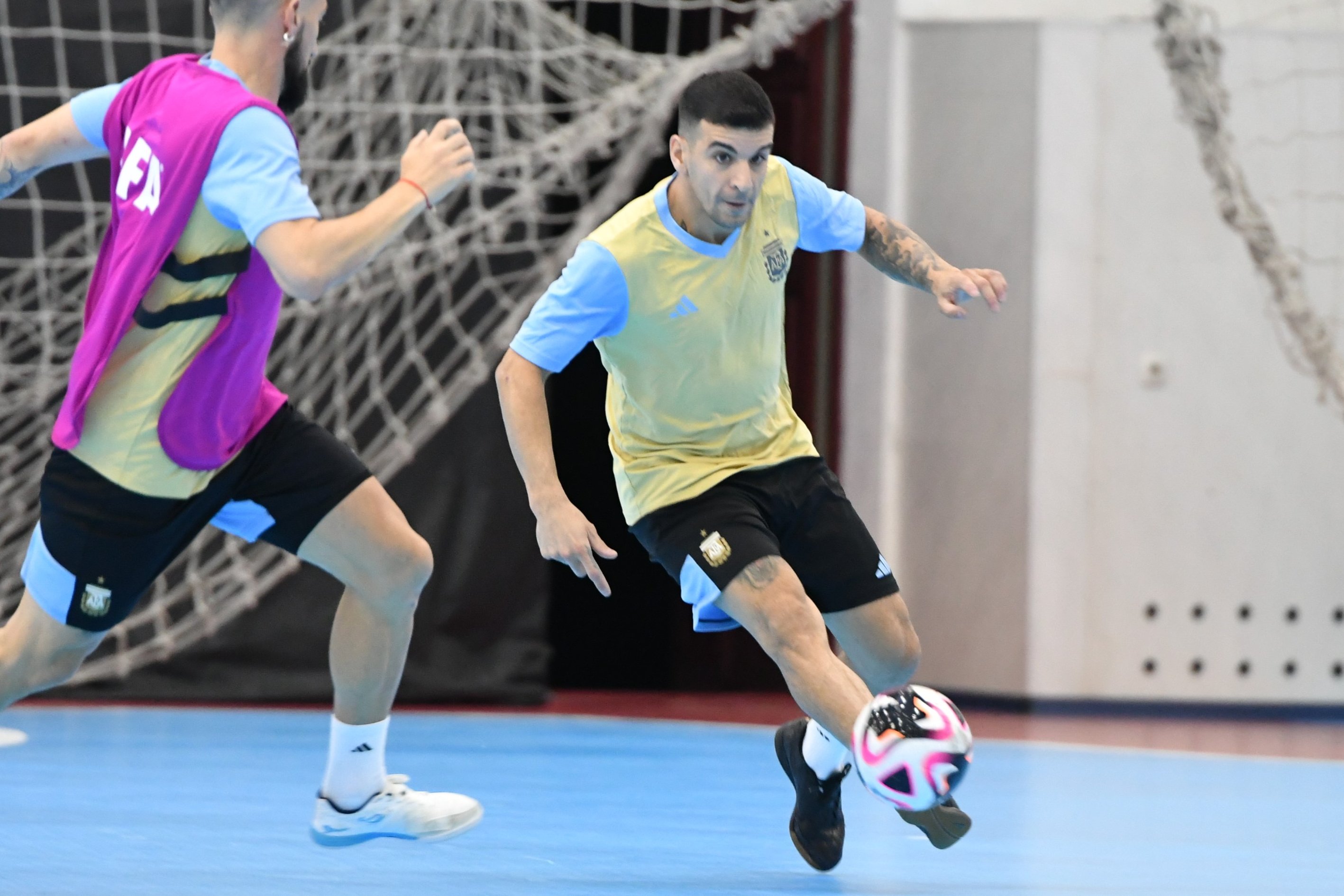 La selección argentina de futsal realizó el último entrenamiento de cara al partido con Angola por el cierre del Grupo C. Fotografía: AFA.
