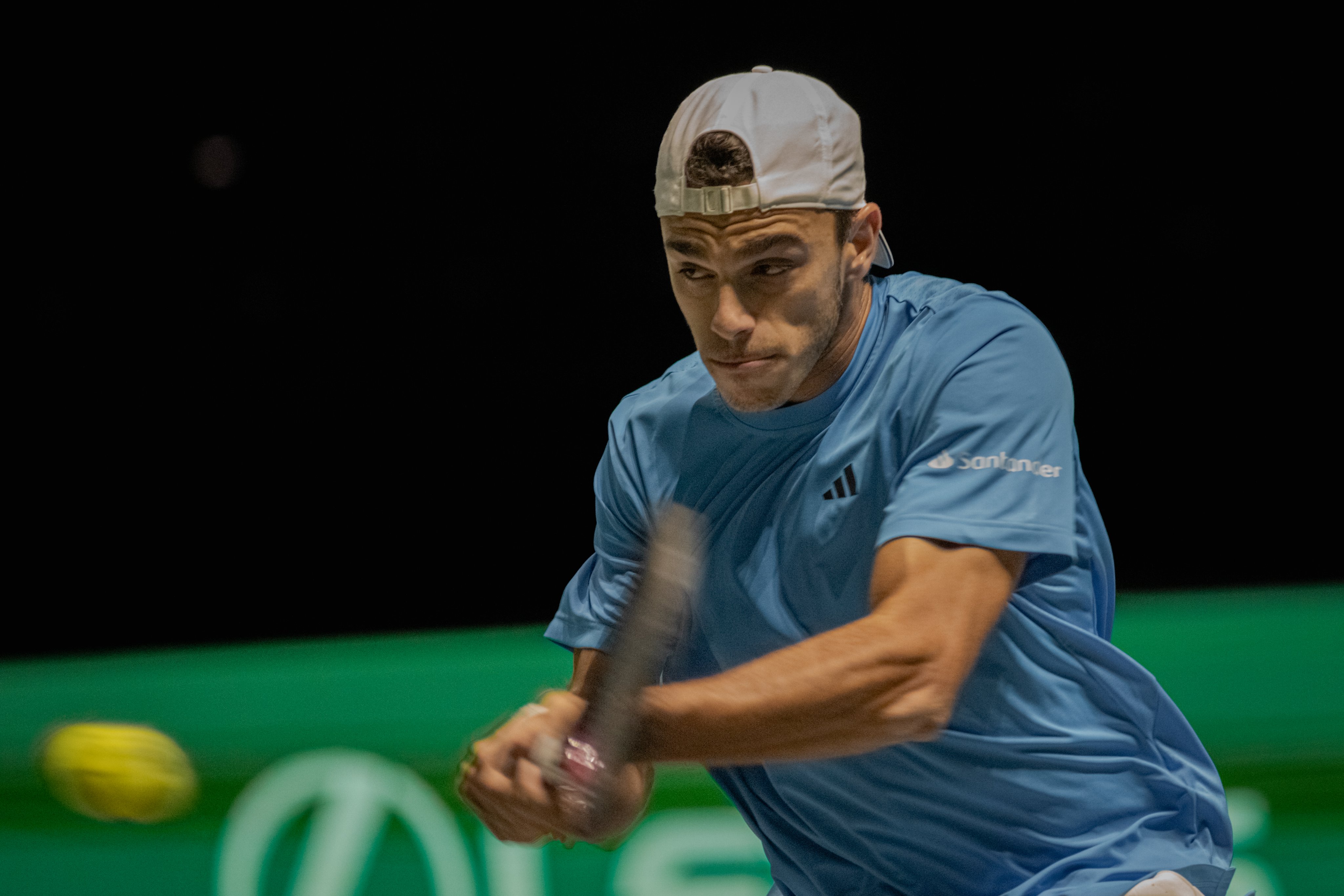 Cerúndolo no pudo con Shapovalov en el primer punto de la serie contra Canadá. 