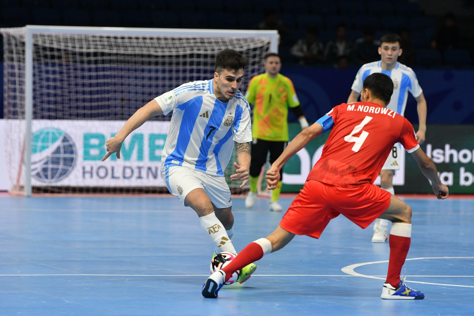 Matías Rosa marcó los tantos del triunfo argentino ante Afganistán en el Mundial de Futsal.
