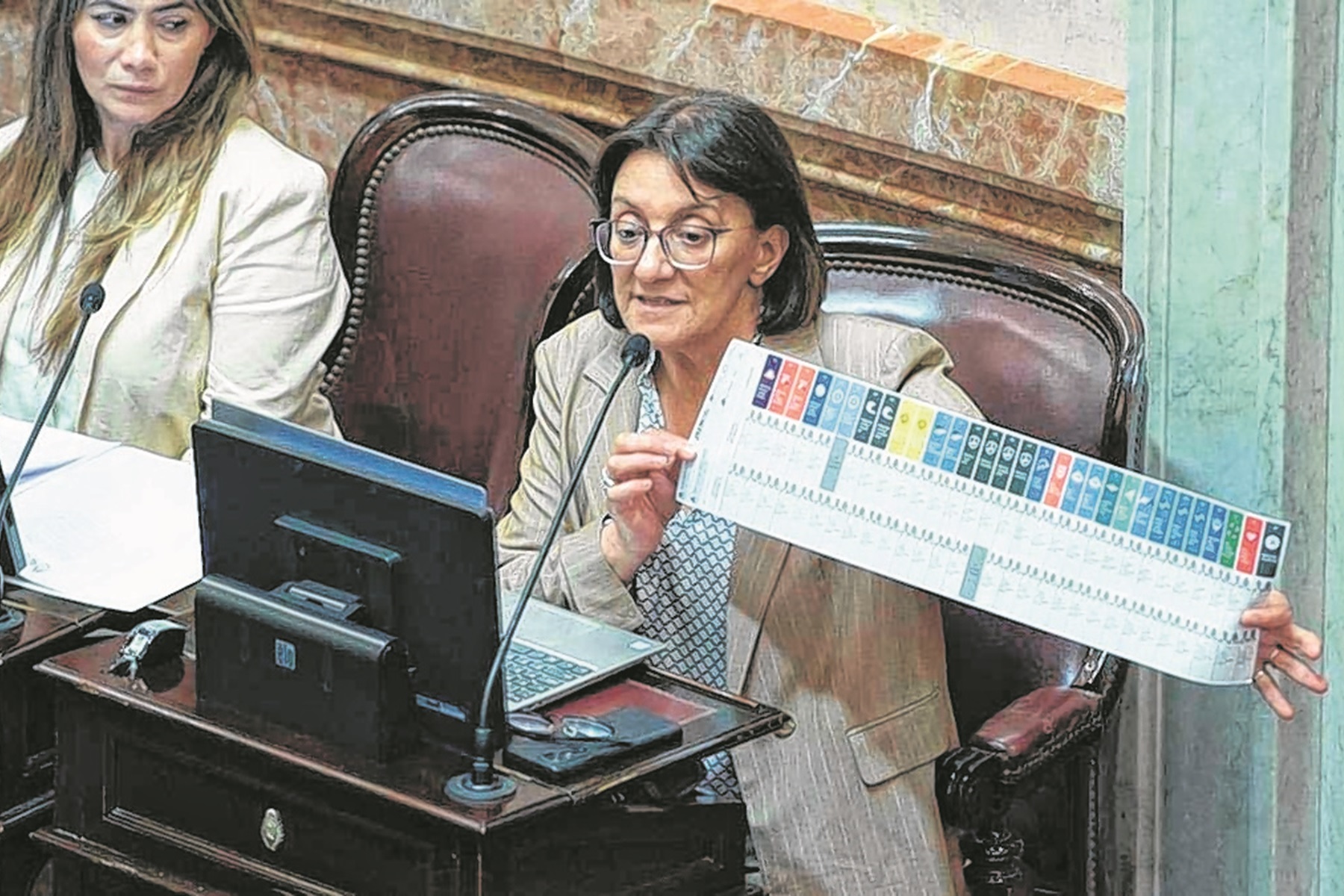 Mónica Silva, senadora de Río Negro, en pleno debate sobre la Boleta Única en el Senado.