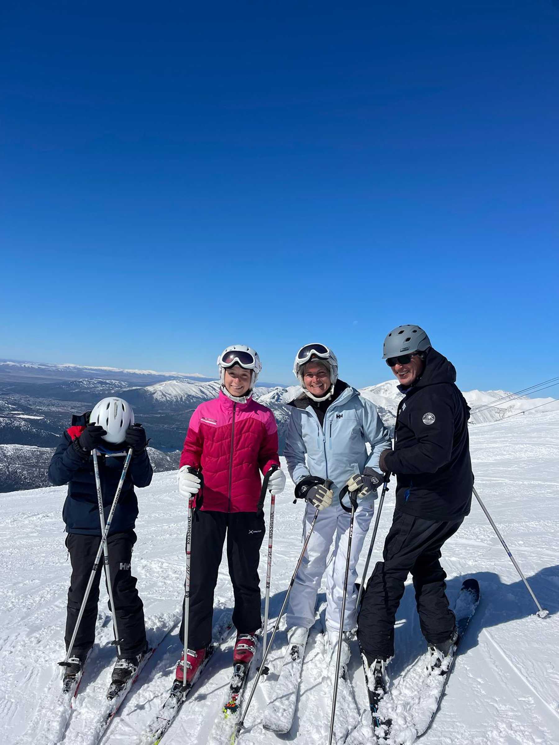 La familia Tenaglia vive en Estados Unidos, pero sus vacaciones transcurren en Bariloche. Foto: gentileza