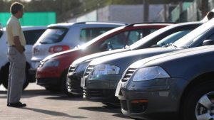 ¿Neuquén o Río Negro?: Dónde es más barato transferir un auto o pick up usado