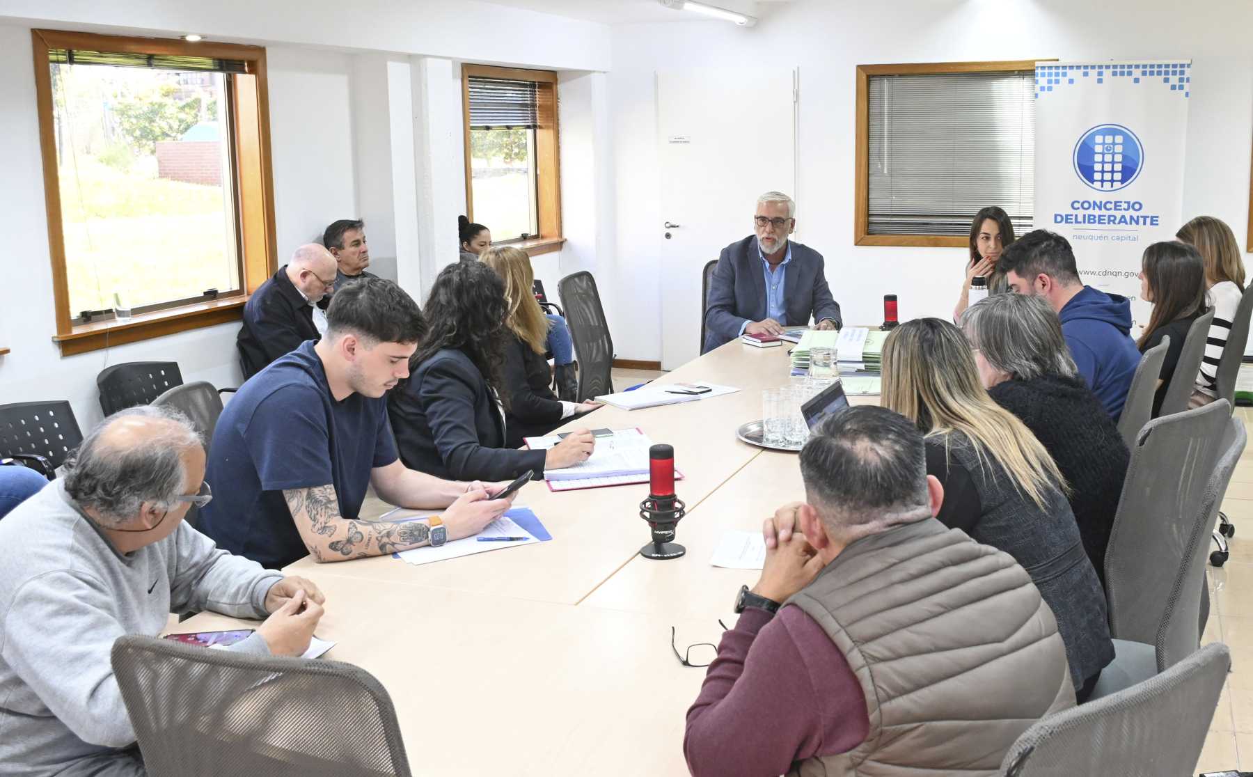 Carlos Cides fue el primer inscripto para la Defensoria del Pueblo y con su postulación, la comisión abrió las entrevistas (foto Florencia Salto)