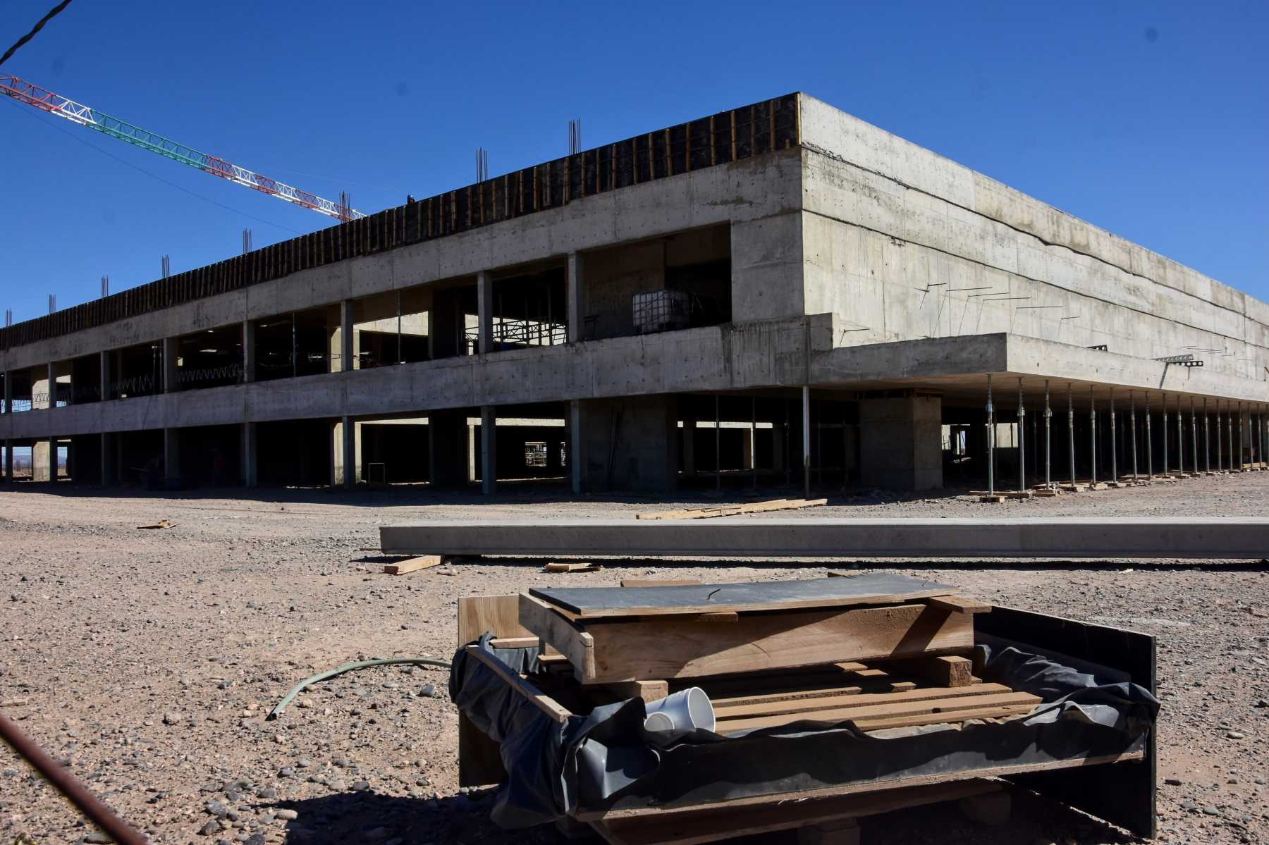 El hospital Norpatagónico se construye con financiamiento compartido de Nación. Foto: Cecilia Maletti.