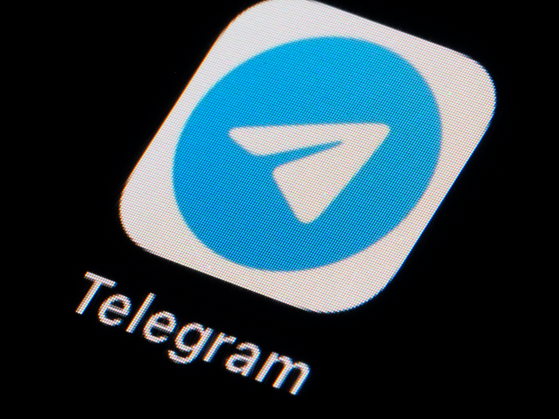 Telegram, de origen ruso, está enfocada en el envío de archivos e información en masa. Fue lanzada en agosto de 2013. 