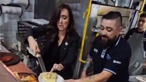 Victoria Villarruel pasó por una pizzería y se volvió viral: “Me representa” 