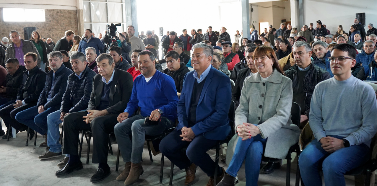 En el acto estuvo presente el intendente Carlos Koopmann. Foto gentileza.