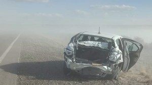 Dos mujeres heridas tras chocar un camión en la Ruta 251 en Conesa: el viento anuló la visibilidad