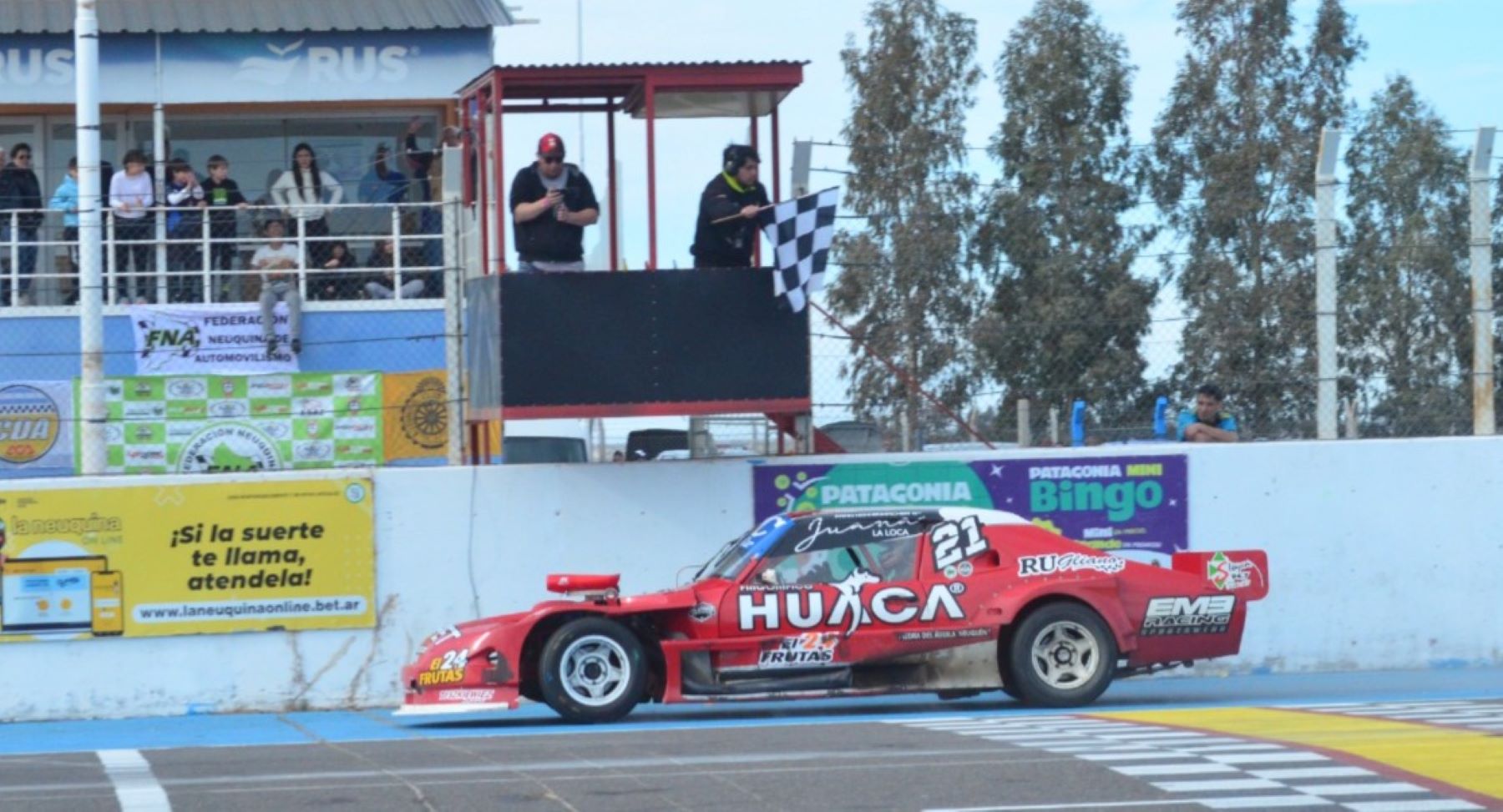 El piloto de Ingeniero Huergo vio la bandera a cuadros en La Colonia. (Omar De los Santos)