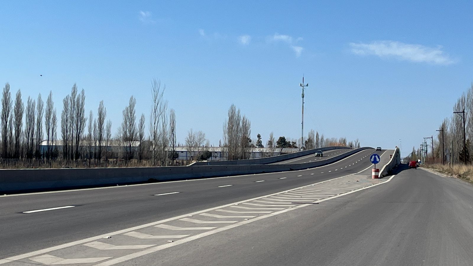 En el tramo de Ruta 22 entre Cipolletti y Fernández Oro habrá cuatro pasos elevados. Gentileza