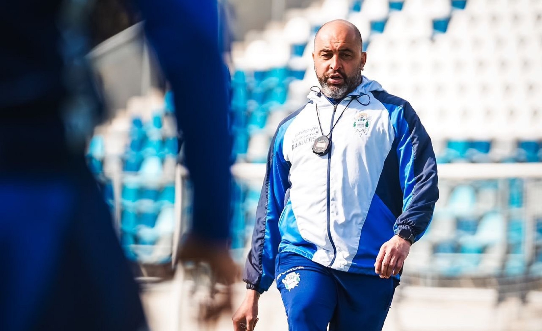 El entrenador de Gimnasia, Marcelo Méndez, apuntó contra la organización de la Copa Argentina. Foto: @gimnasiaoficial.