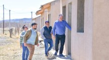 Imagen de Neuquén reactivará obras de viviendas sociales en 26 localidades: cómo acceder al trámite