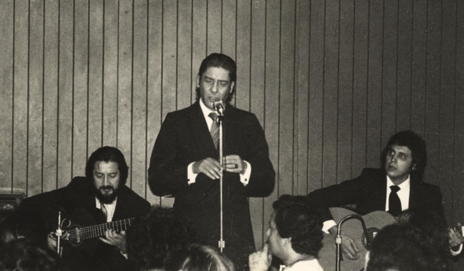 Labrín en guitarra, Zitarrosa en voz, el recuerdo de estos amigos, juntos sobre el escenario. Foto: Gentileza.