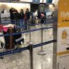 Imagen de Vuelos cancelados de Flybondi desde el fin de semana: tenían que ir a Bariloche y solo les dan $7.000 para comer