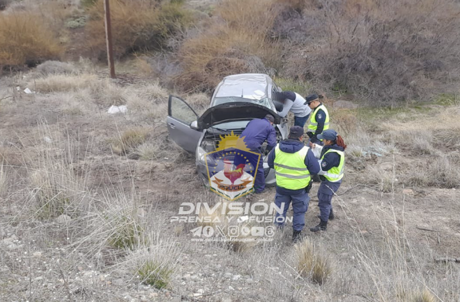 Accidente sobre la Ruta 23, cerca de Junín de los Andes. Foto: Policía de Neuquén