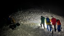 Imagen de La fuerte crítica de la Asociación de Guías de Montaña por los atrapados en la avalancha de Bariloche