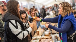 Habrá más de 100 expositores en la Feria Gastronómica Bariloche a la Carta