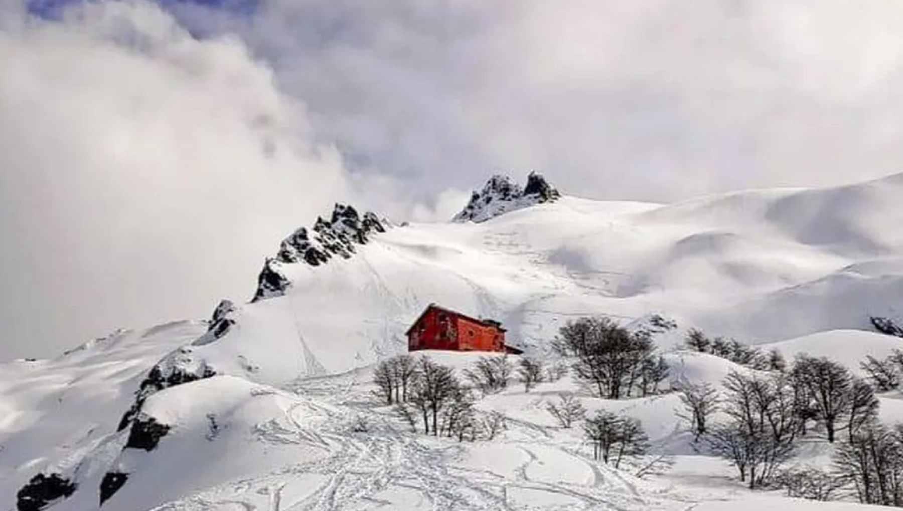 La avalancha se produjo hacia el sur del refugio del cerro López. Foto: gentileza