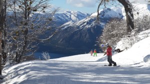 Primavera en el Cerro Catedral en Bariloche para los amantes de la nieve: hasta cuándo se puede esquiar