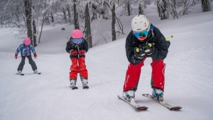 Nieve en primavera en San Martín de los Andes: Chapelco tiene importantes descuentos para hacer esquí y snowboard