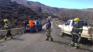 Impresionante choque sobre la Ruta 23, entre Villa Pehuenia y Aluminé