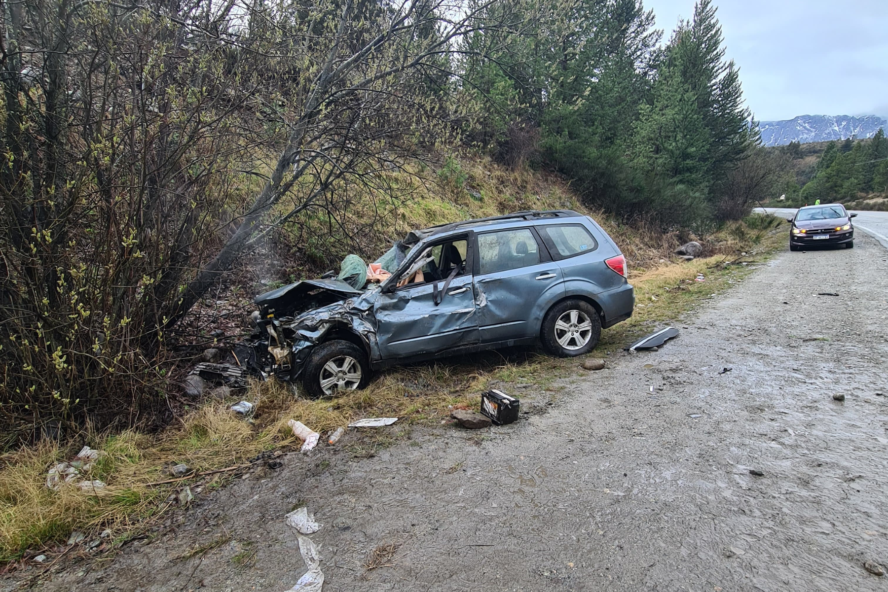 Dos heridos tras un despiste y choque en la Ruta 40, al norte de El Bolsón (Foto: gentileza)