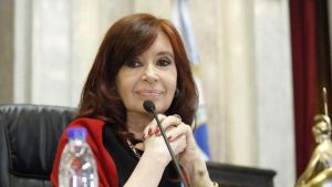 Vivo | Habla Cristina Kirchner este viernes tras el cruce en redes con Javier Milei