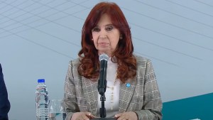 Video | Cristina Kirchner le apuntó a Javier Milei: «Largue la escuela austríaca y administre el país”