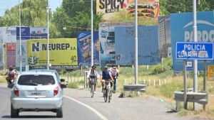 Cruzar el puente Cipolletti – Neuquén para conmemorar el Día de las Personas Mayores 