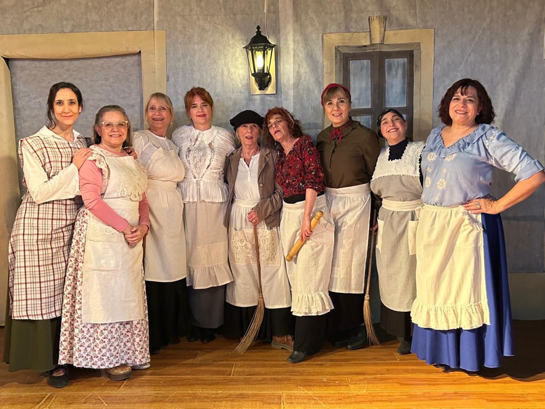 Fueron ellas las que pusieron las cosas en su lugar. (FOTOS: Gentileza teatro El Arrimadero)