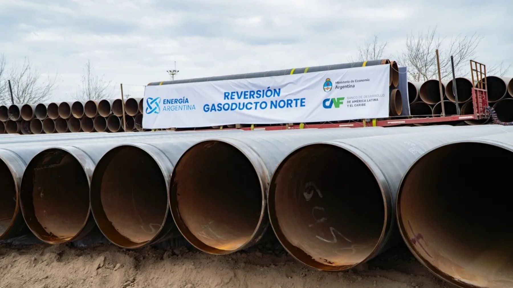 Se importa gas desde Chile, hasta que que se ponga en funcionamiento la reversión del Gasoducto Norte.  Foto: Archivo. 