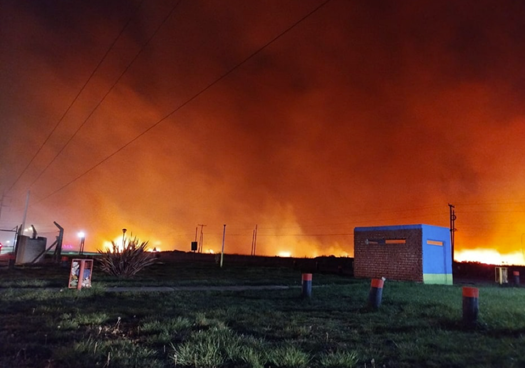 Impactante incendio en El Labrador. Foto: gentileza Seny Radio