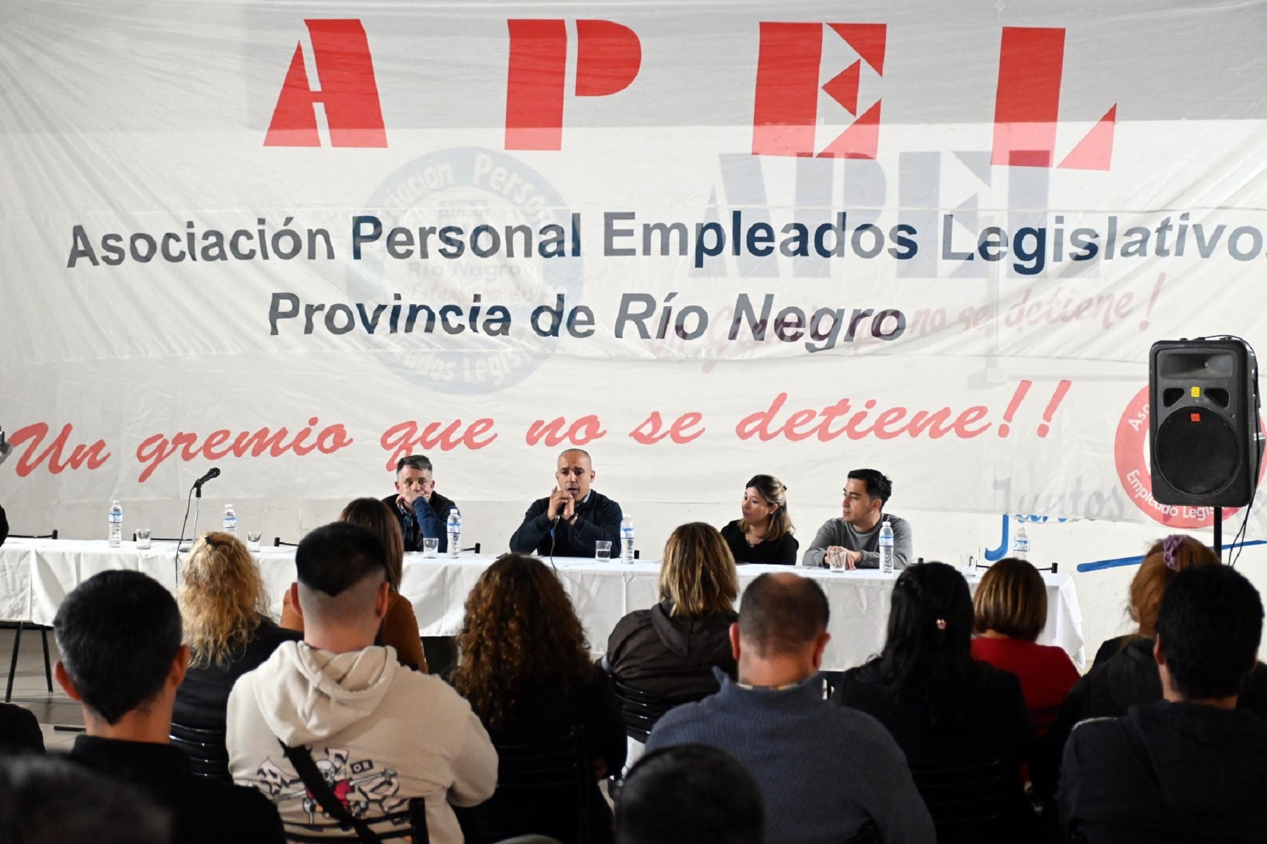 Morón, durante el encuentro realizado en la sede central del gremio. Foto: Marcelo Ochoa.