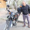 Imagen de Violento asalto a una inspectora de tránsito en Neuquén: le roban su moto durante el temporal