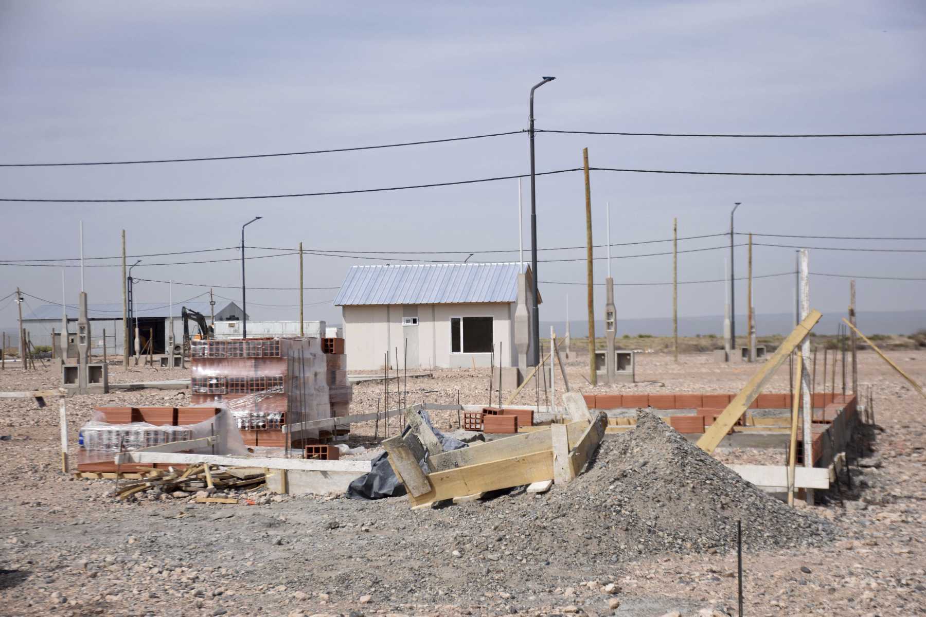 En el distrito 3, entregado en abril, comenzaron las construcciones (foto Matías Subat)