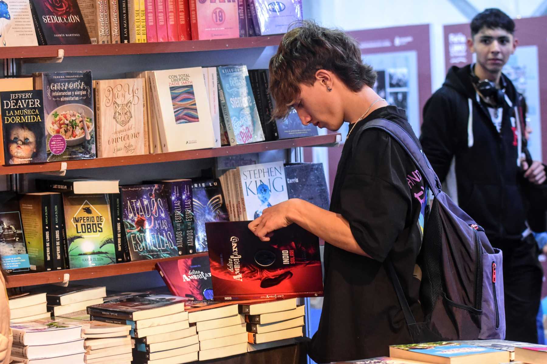 Calculan 35 mil personas 
por día en la Feria del Libro. Foto: Cecilia Maletti