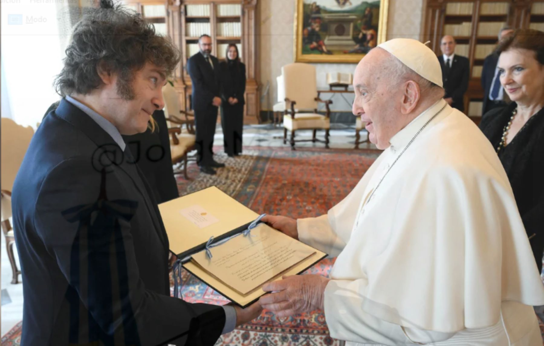 El Gobierno nacional habló de las críticas del papa Francisco a Javier Milei. Foto: NA