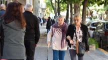 Imagen de ANSES: Cuánto cobran jubilados y pensionados con el aumento y el bono, en octubre 2024