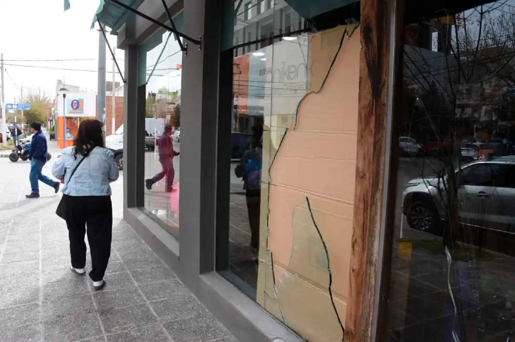  Dos comercios fueron asaltados hace pocos días. Foto juan Thomes