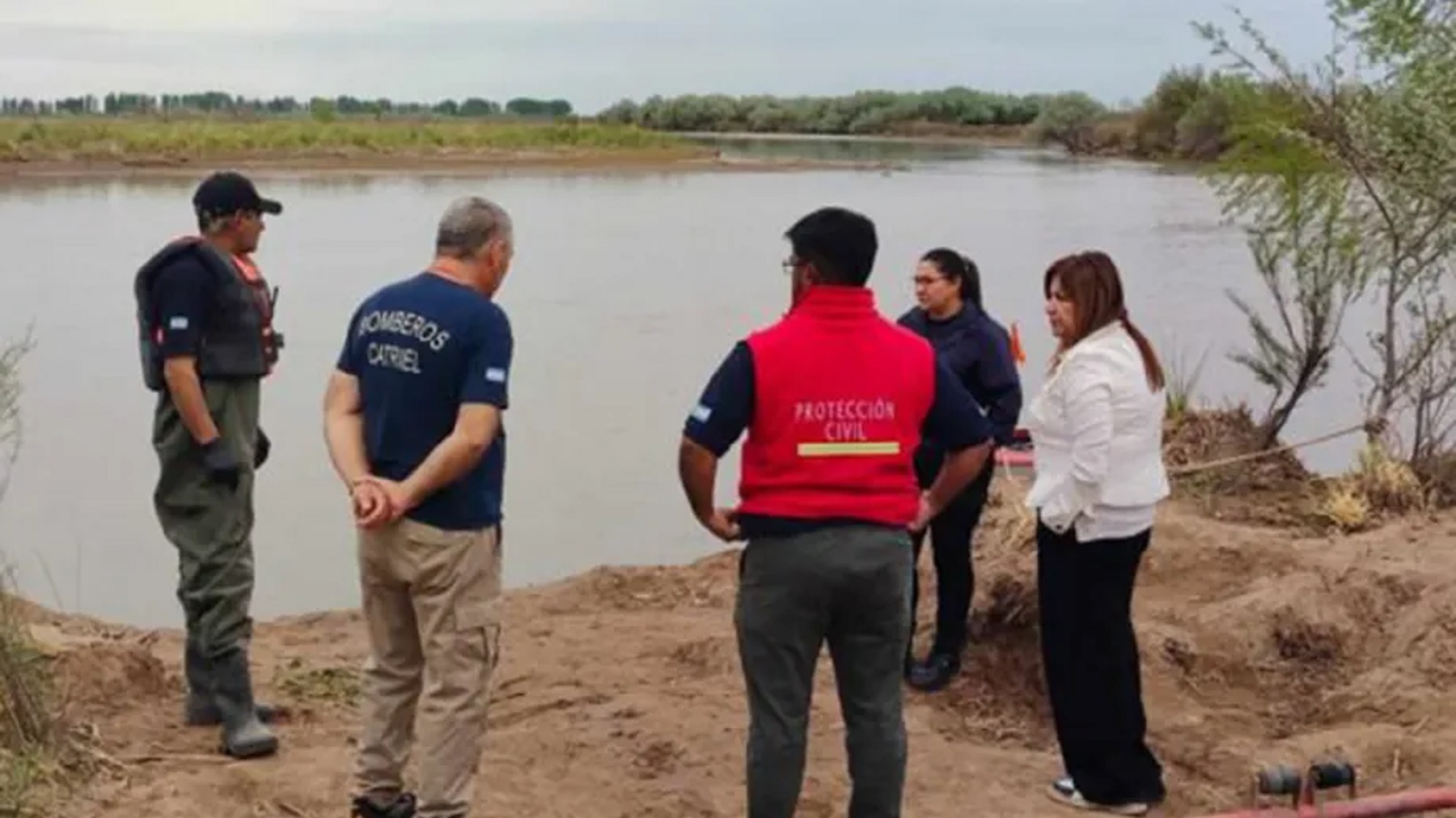 El lugar donde hallaron el cuerpo en el río Colorado el domingo por la mañana. (Foto: gentileza catriel25noticias.com)