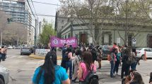 Imagen de Corte de empleados judiciales en el centro de Neuquén: comerciantes enojados por las protestas