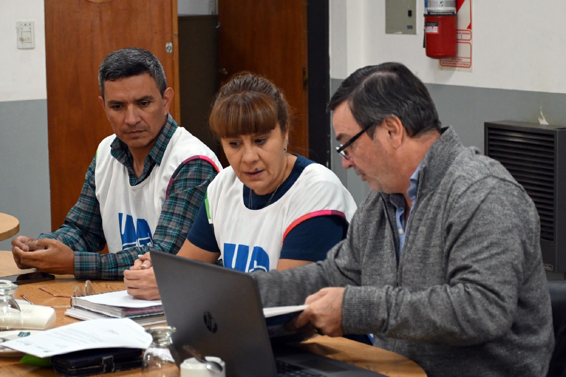 Rápida reacción del gremio docente ante la fiscalización de licencias por parte del gobierno. Foto: Marcelo Ochoa.