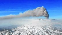 Imagen de Volcán Copahue: la actividad de este fin de semana y su relación con la erupción del 2012