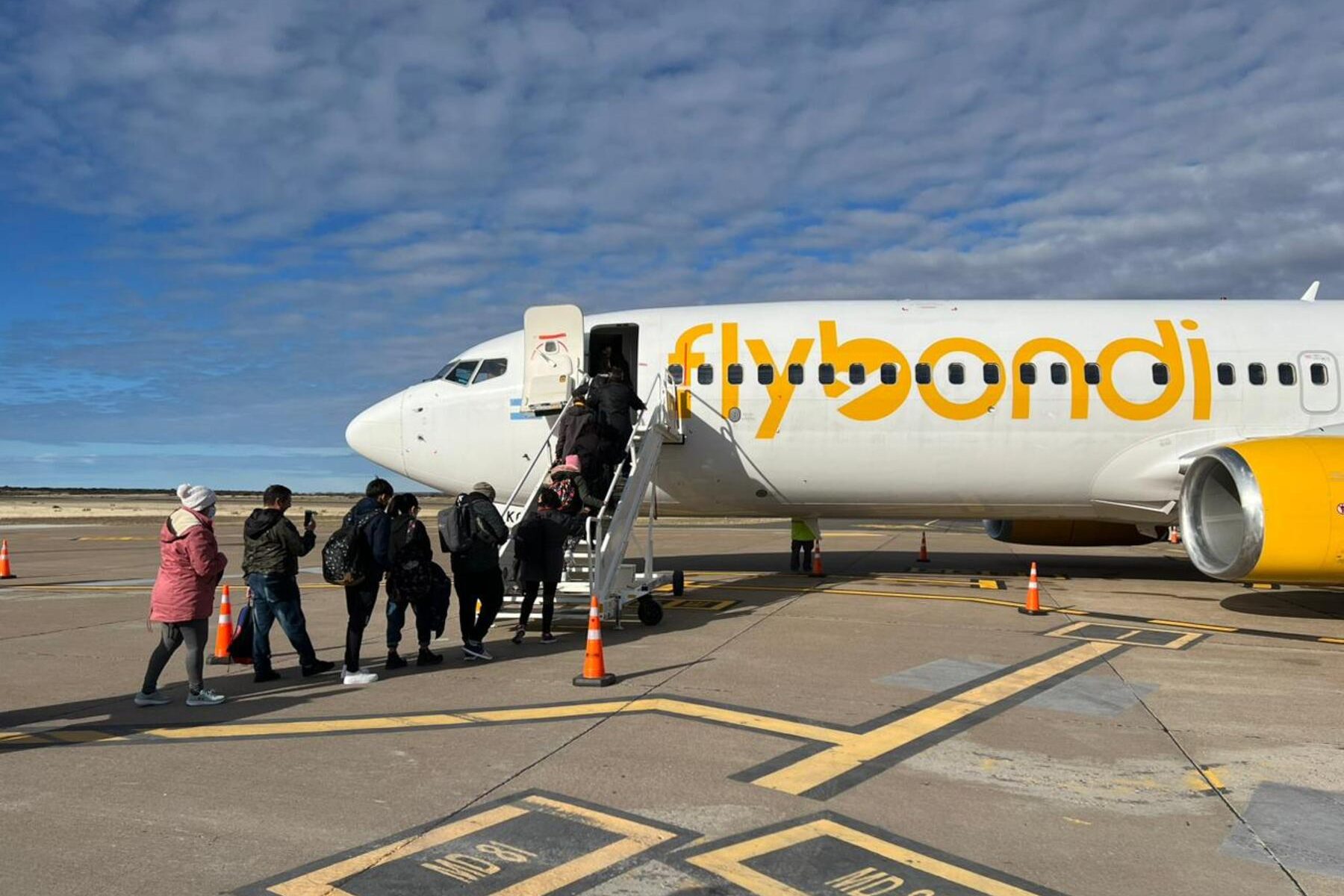 Flybondi analiza retirar sus servicios a Puerto Madryn.