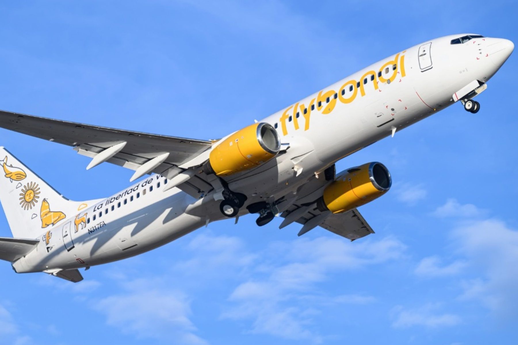 Flybondi trasladó sus operaciones a Ezeiza.