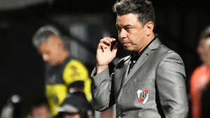 Preocupación en River por las lesiones de Marcos Acuña y Fabricio Bustos, ¿llegan a las semis de Libertadores?